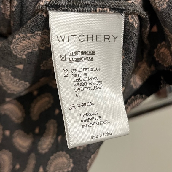 Witchery top size 16. Fit is closer size 14. - Picture 3 of 3